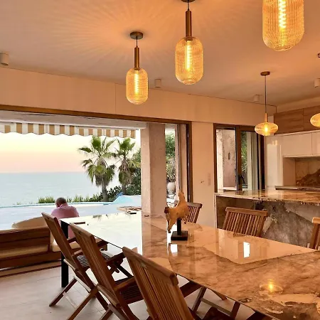 别墅 Prestigious With An Incredible Sea View Saint-Raphaël