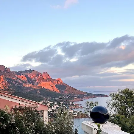 Luxueuse Panoramique, Vue Imprenable Sur La Mer, Piscine, 6 A Antheor וילה