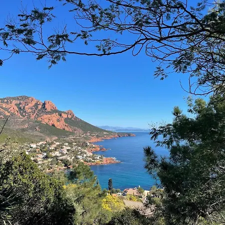 Luxueuse Panoramique, Vue Imprenable Sur La Mer, Piscine, 6 à Anthéor Villa