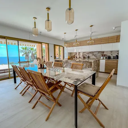 Luxueuse Panoramique, Vue Imprenable Sur La Mer, Piscine, 6 à Anthéor *