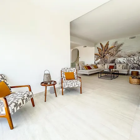 Luxueuse Panoramique, Vue Imprenable Sur La Mer, Piscine, 6 à Anthéor Villa