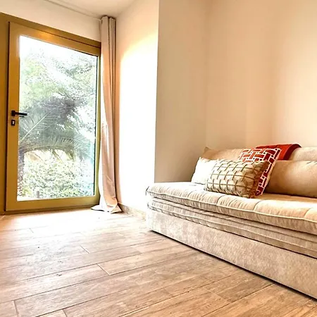 Luxueuse Panoramique, Vue Imprenable Sur La Mer, Piscine, 6 à Anthéor Villa